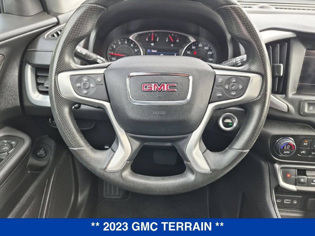 Used 2023 GMC Terrain SLE w/ Driver Convenience Package AWD/4WD image 17