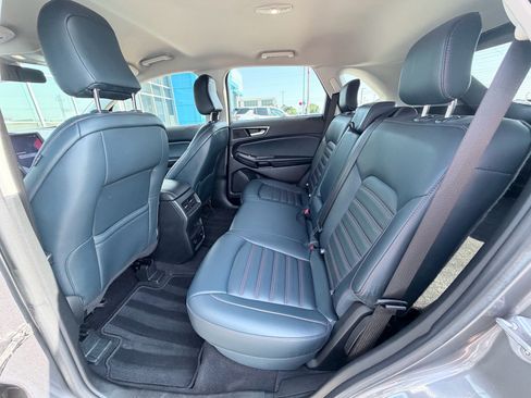 Used 2022 Ford Edge SEL w/ Sport Appearance Package AWD/4WD image 29