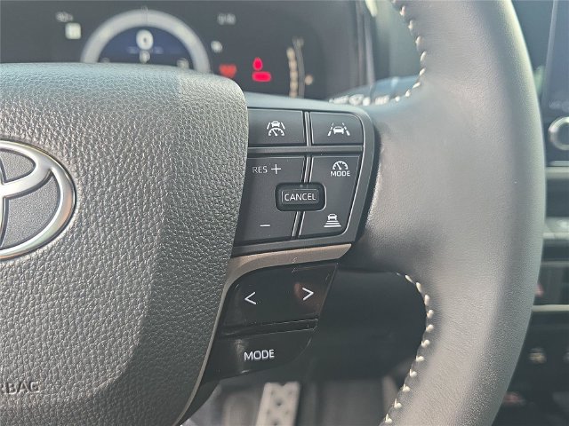 Used 2025 Toyota Camry SE w/ Convenience Package FWD image 22