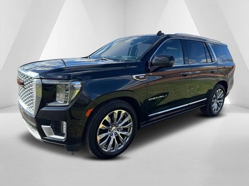 Used 2021 GMC Yukon Denali w/ Denali Ultimate Package image 3
