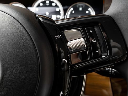 Used 2019 Rolls-Royce Phantom image 82