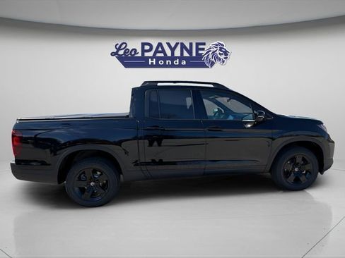 New 2026 Honda Ridgeline Black Edition image 8