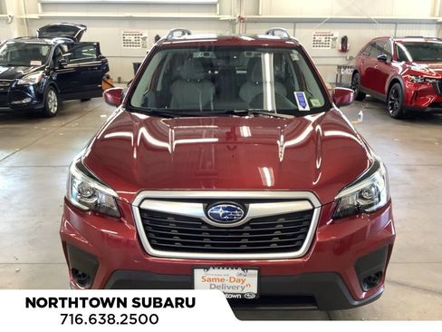 Used 2020 Subaru Forester Premium AWD/4WD image 27