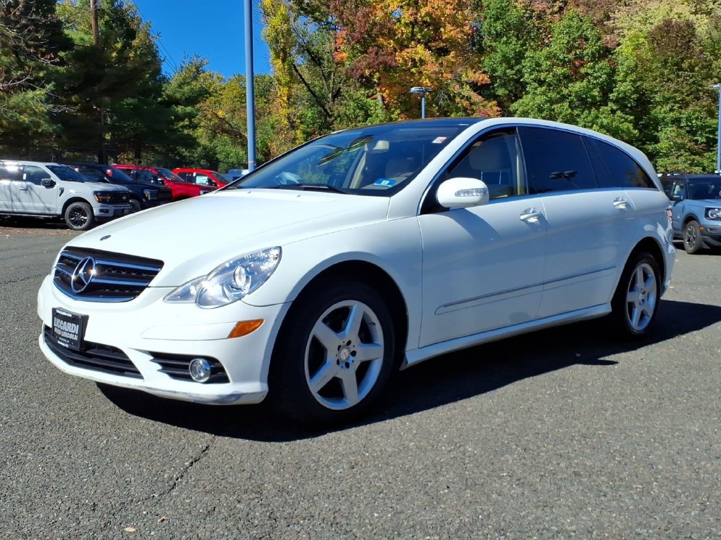 Used 2010 Mercedes-Benz R 350 4MATIC image 3