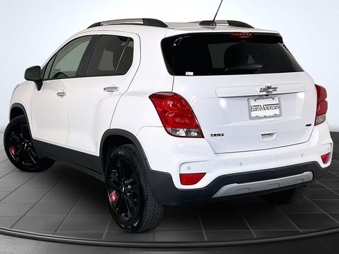 Used 2018 Chevrolet Trax LT w/ Redline Edition AWD/4WD image 13