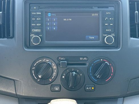 Used 2017 Chevrolet City Express LT w/ Technology Package FWD image 27