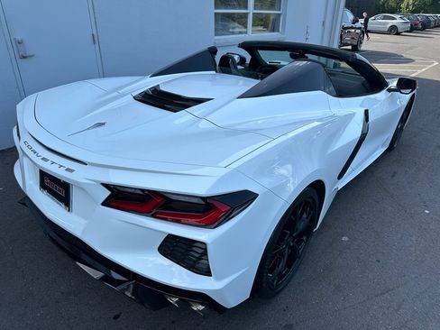 Used 2021 Chevrolet Corvette Stingray Preferred Conv w/ Battery Protection Package RWD image 11