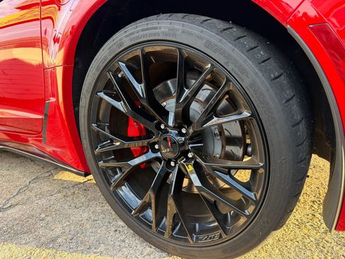 Used 2016 Chevrolet Corvette Z06 w/ 2LZ Preferred Equipment Group image 22