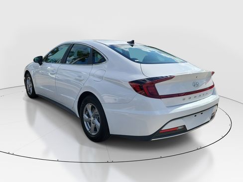 Used 2023 Hyundai Sonata SE FWD image 5
