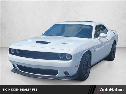 Used 2023 Dodge Challenger R/T Scat Pack RWD image 1