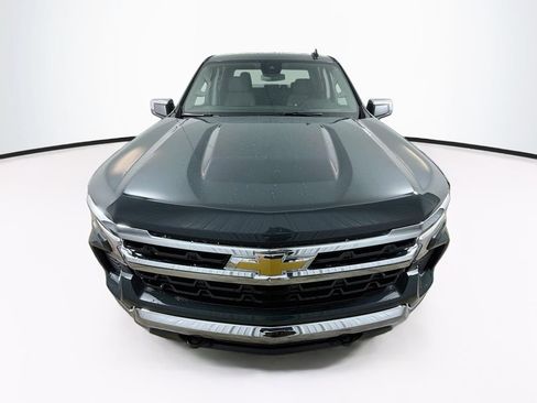 Used 2025 Chevrolet Silverado 1500 LT AWD/4WD image 2