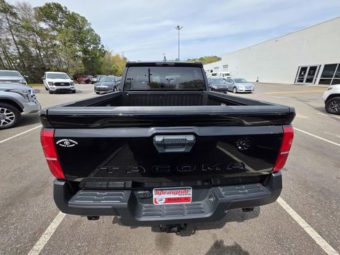 Used 2025 Toyota Tacoma SR image 3