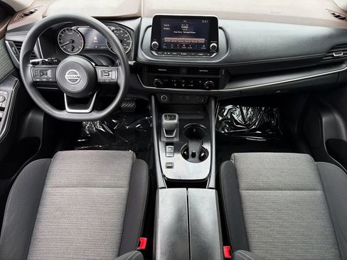 Used 2021 Nissan Rogue S FWD image 12