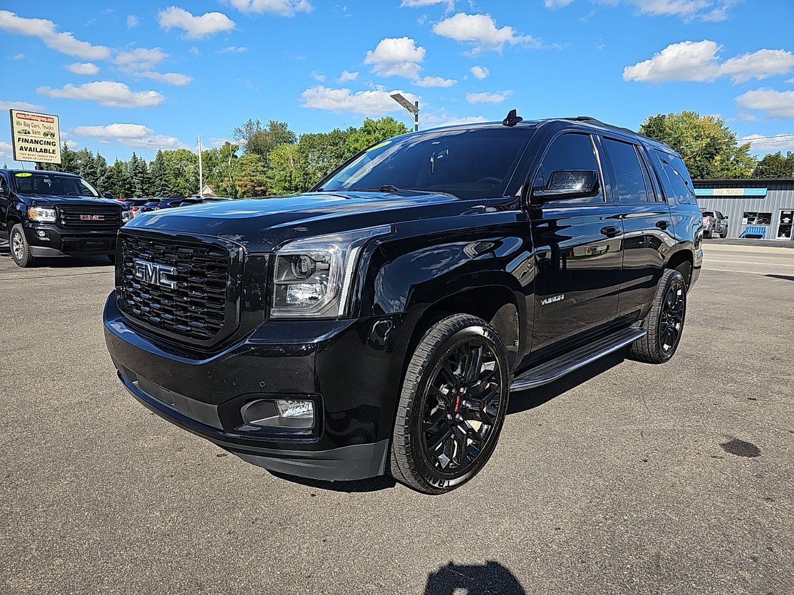 Used 2019 GMC Yukon SLT AWD/4WD image 8