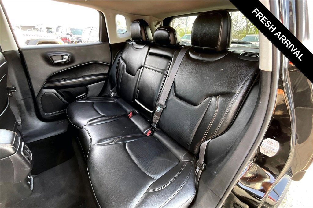 Used 2018 Jeep Compass Limited AWD/4WD image 21