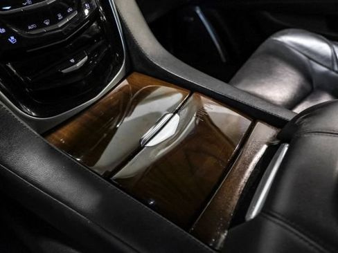Used 2020 Cadillac Escalade ESV Luxury RWD image 26