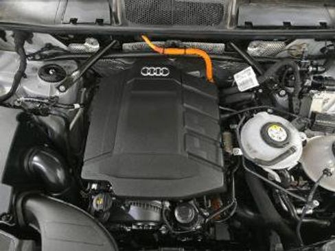 Used 2022 Audi Q5 e Premium Plus w/ Premium Plus Package AWD/4WD image 12