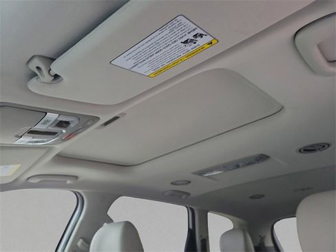 New 2025 Kia Telluride EX w/ EX Captain's Chair Package image 5