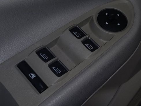 Used 2016 Ford C-MAX Energi SEL w/ Equipment Group 303A image 27