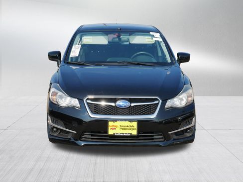 Used 2016 Subaru Impreza 2.0i Premium AWD/4WD image 2