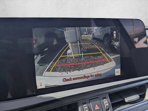 Used 2025 Lexus ES 300h w/ Premium Package image 12