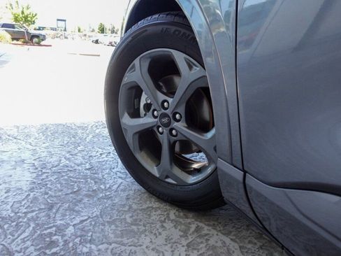 Used 2023 Ford Escape ST-Line image 9