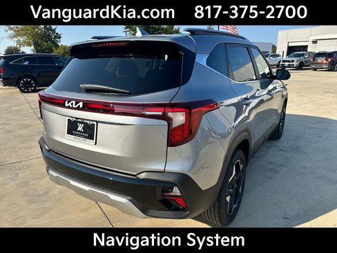 Certified 2026 Kia Seltos EX FWD image 5