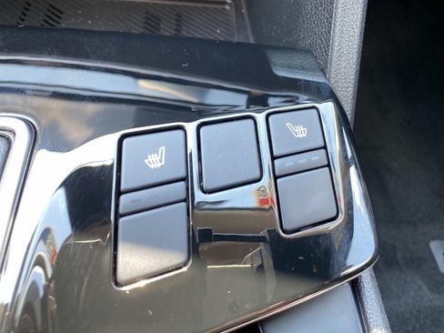 Used 2024 Kia Sportage EX AWD/4WD image 15