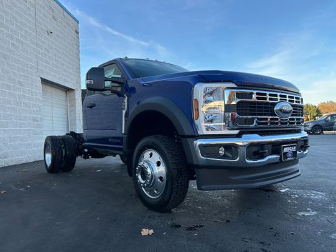 New 2026 Ford F550 4x4 Regular Cab Super Duty w/ XLT Value Package image 16