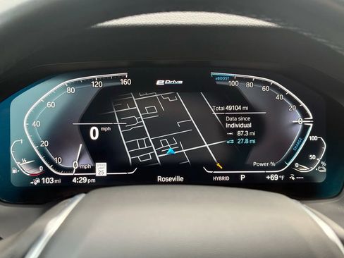 Used 2021 BMW 330e w/ Convenience Package image 27