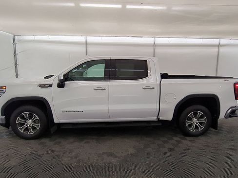 Used 2023 GMC Sierra 1500 SLT w/ SLT Convenience Package AWD/4WD image 3