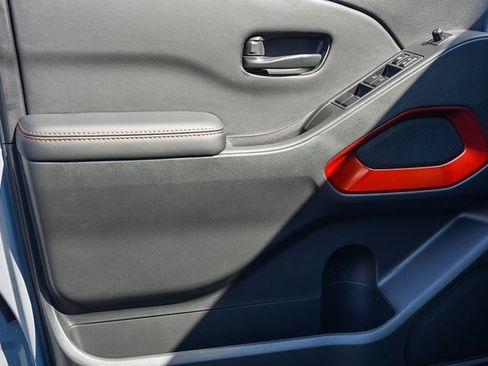 New 2026 Nissan Frontier PRO-4X w/ Pro-4x Convenience Package image 24