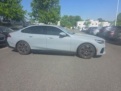 Certified 2026 BMW 530i w/ M Sport Package image 7