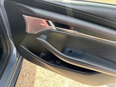 Used 2022 MAZDA MAZDA3 s image 22