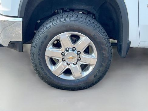 Used 2022 Chevrolet Silverado 2500 LTZ w/ LTZ Plus Package AWD/4WD image 29