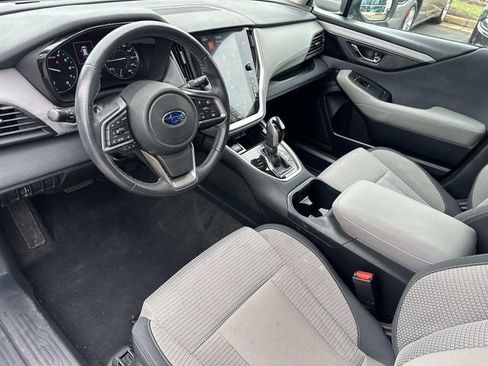 Used 2023 Subaru Outback Premium image 18