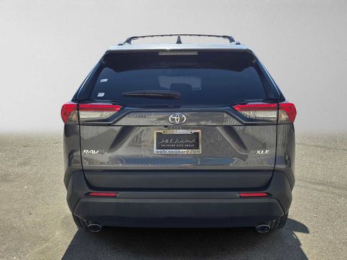 Used 2025 Toyota RAV4 XLE Premium FWD image 4