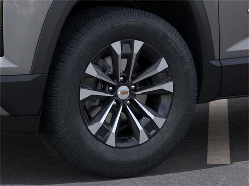 New 2026 Chevrolet Equinox LT w/ Safety and Technology Package image 9