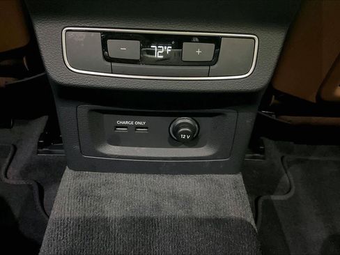 Used 2023 Audi Q5 e Premium Plus w/ Premium Plus Package image 33