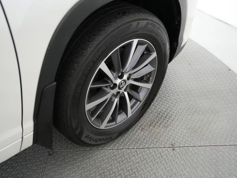 Used 2018 Toyota Highlander XLE image 61