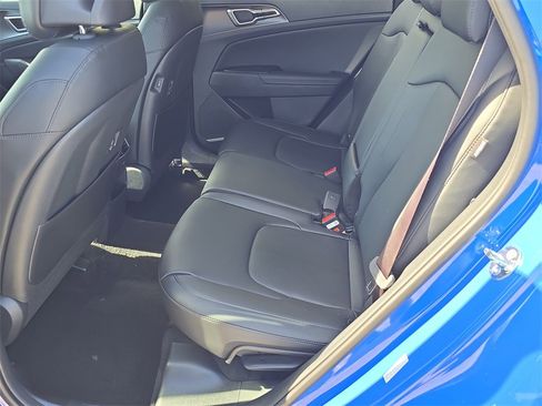 New 2026 Kia Sportage EX image 17
