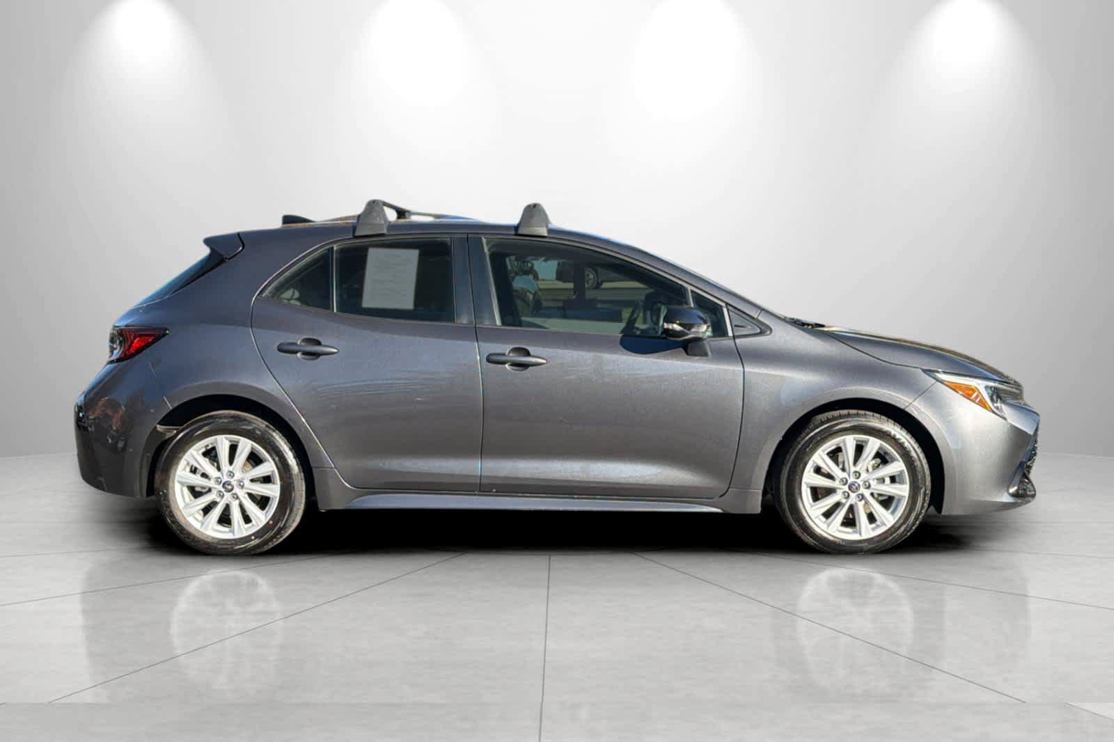Used 2026 Toyota Corolla SE FWD image 8