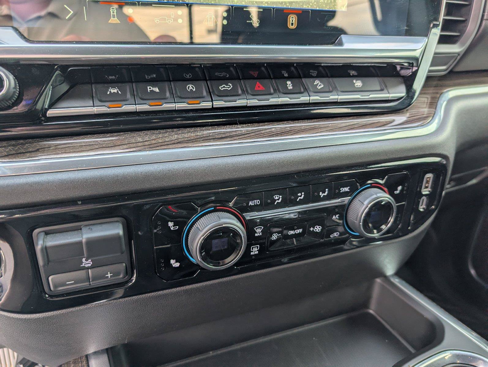 Used 2025 Chevrolet Silverado 1500 RST w/ RST All Star Premium Package AWD/4WD image 19