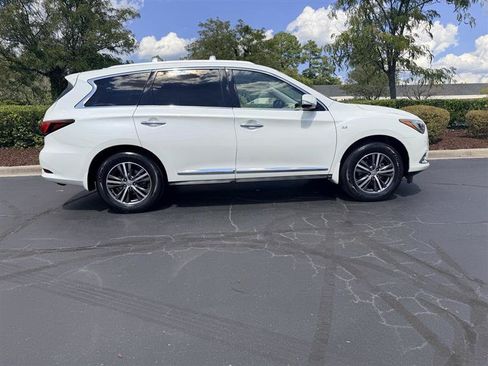 Used 2017 INFINITI QX60 FWD w/ Premium Plus Package image 17