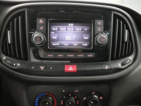 Used 2021 RAM ProMaster City Tradesman image 11