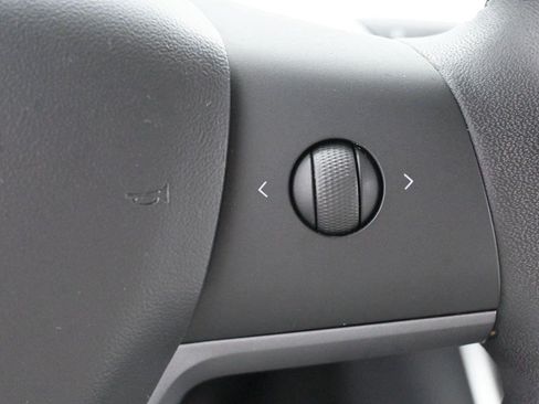 Used 2020 Tesla Model Y Performance AWD/4WD image 18