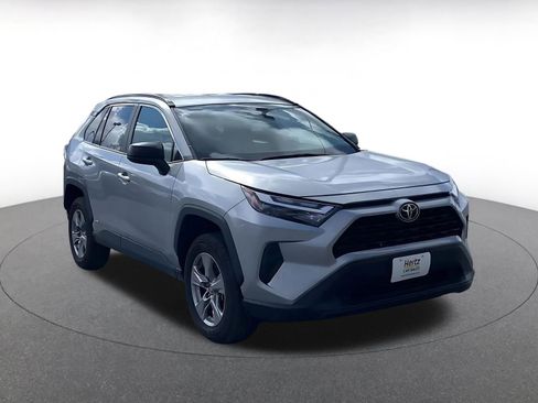 Used 2025 Toyota RAV4 LE image 3