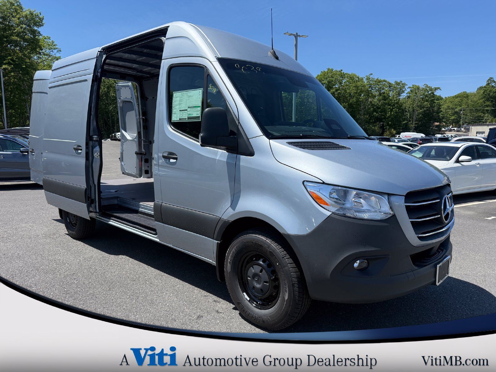 Used 2026 Mercedes-Benz Sprinter 2500 image 18