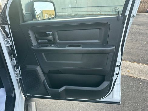 Certified 2019 RAM 1500 Express image 24