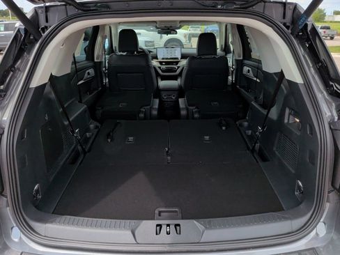 New 2026 Ford Explorer Active w/ Active Comfort Package RWD image 41